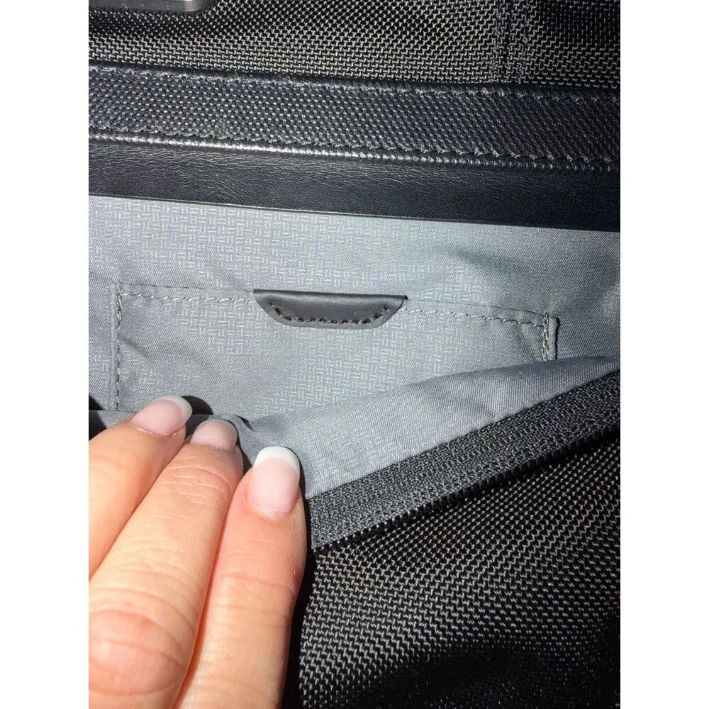 Tumi Alpha 3 Unisex Slim Three Way Briefcase Black Leather Durable Travel Work